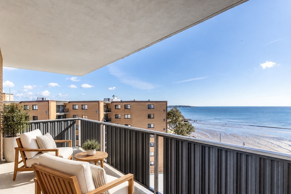 300 Lynn Shore Drive #811 in Lynn
