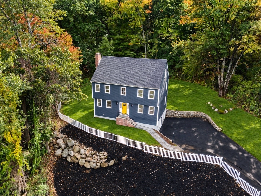17 Ferry Rd in Methuen
