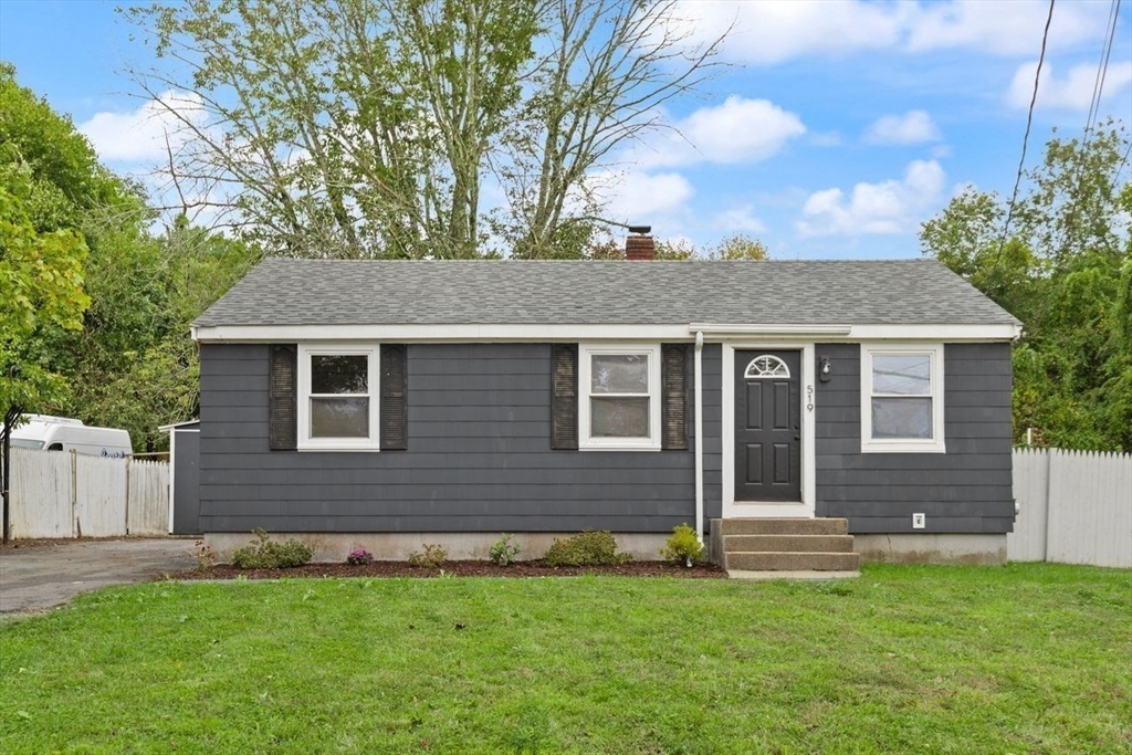 519 Turnpike St in South Easton