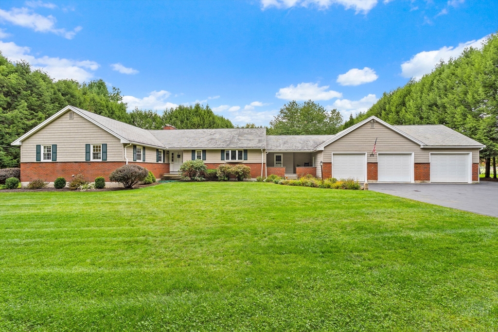272 Mill St in Holliston