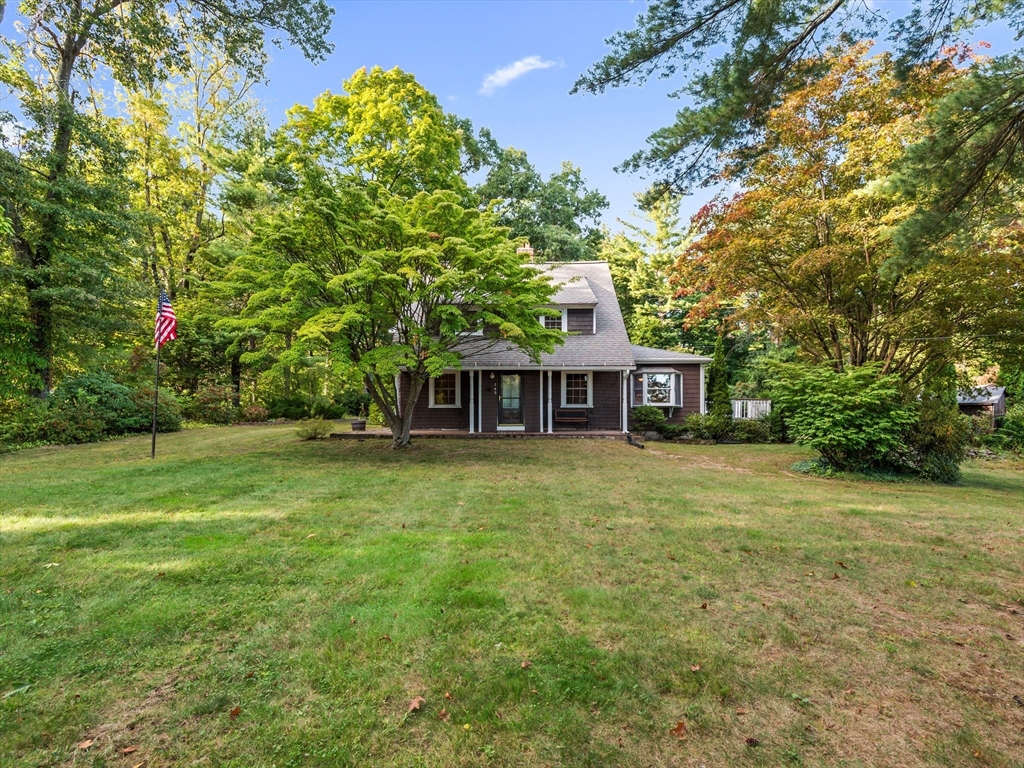 145 E Main St in Hopkinton