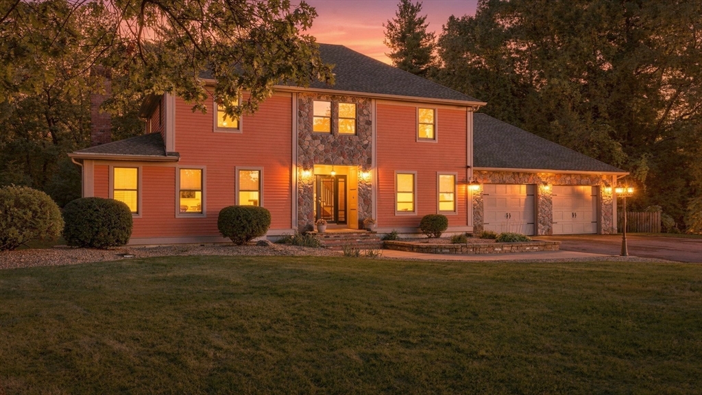15 Joseph Smith Lane in Boxford
