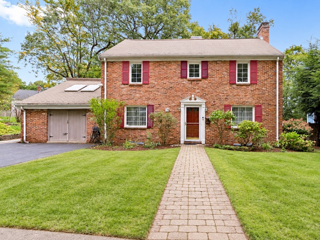 17 Woodhaven Rd in Waban