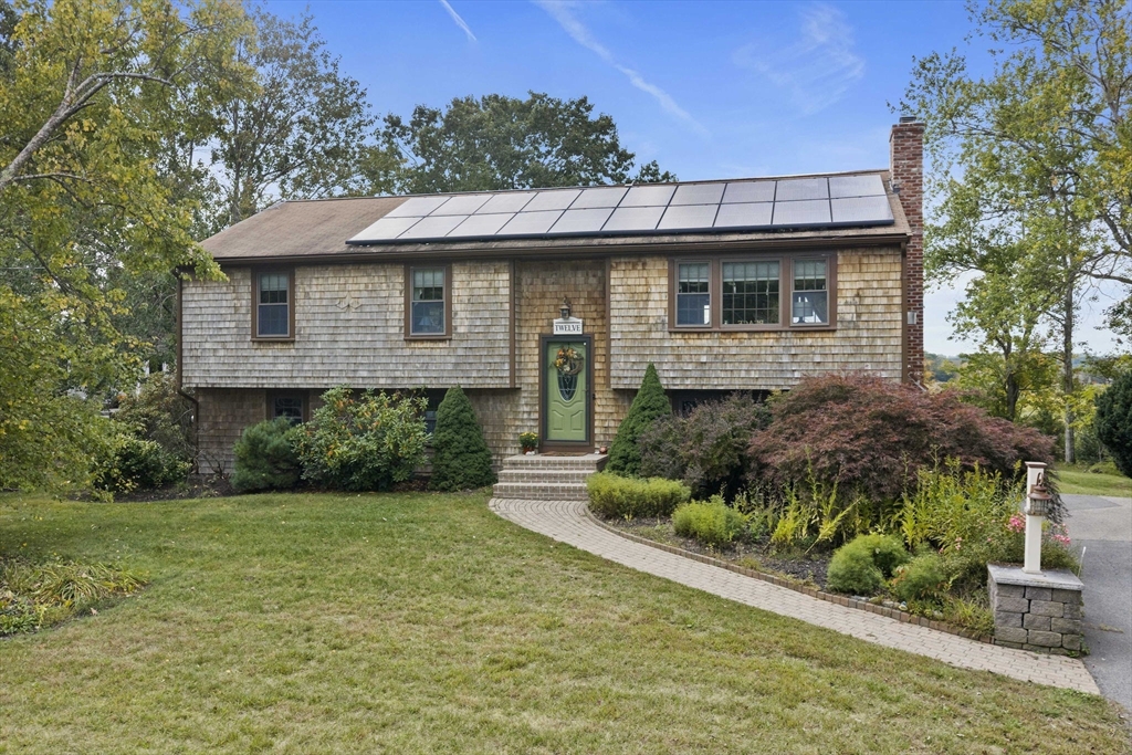 12 Liberty Rd in Marshfield