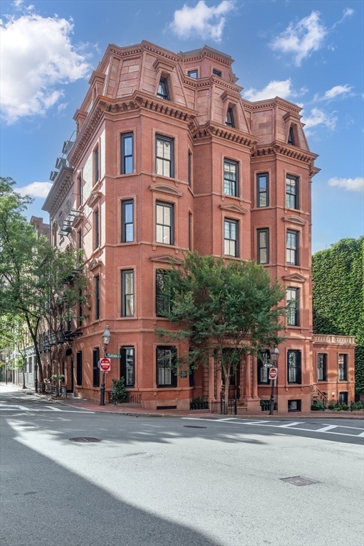 57 Hancock St in Boston