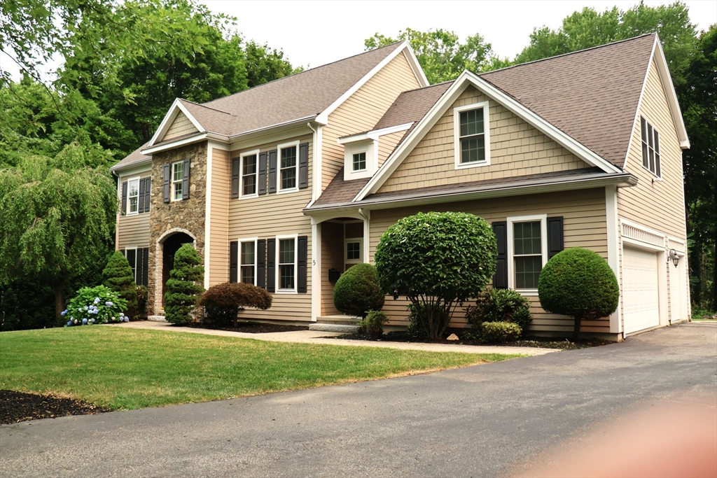5 Merriam Avenue in Shrewsbury