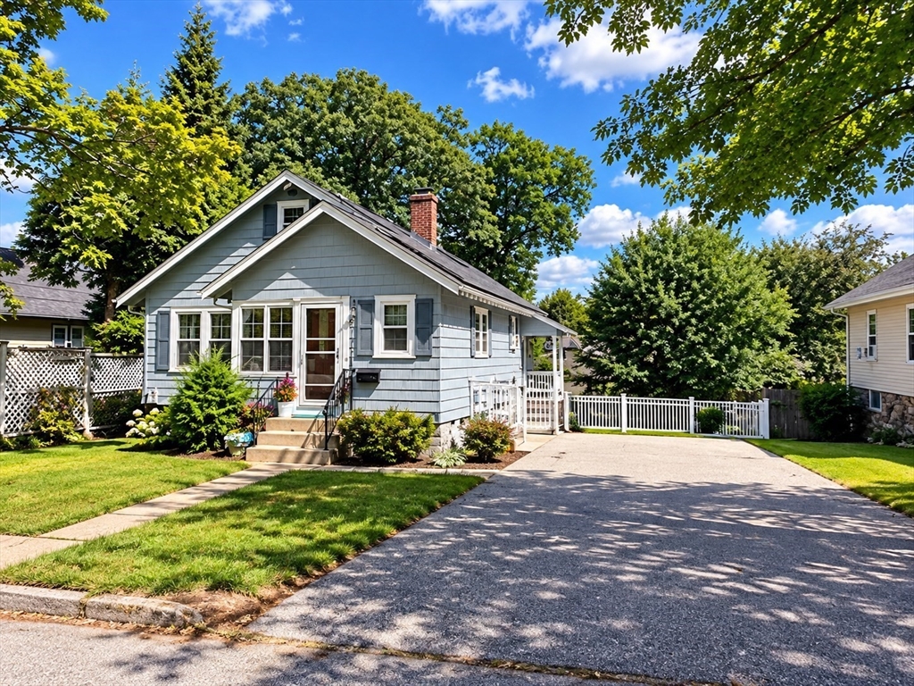 18 Blue Bell Road in Worcester