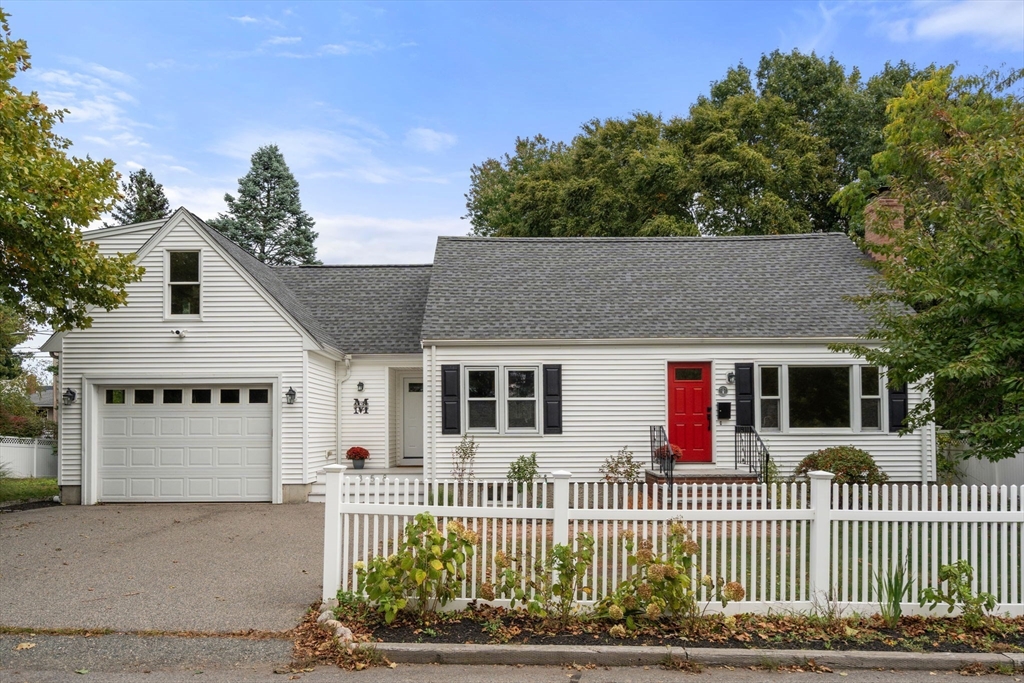 358 Central Ave in Dedham
