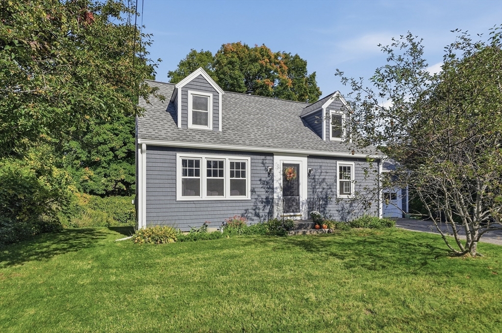 6 Maple Street in Fayville