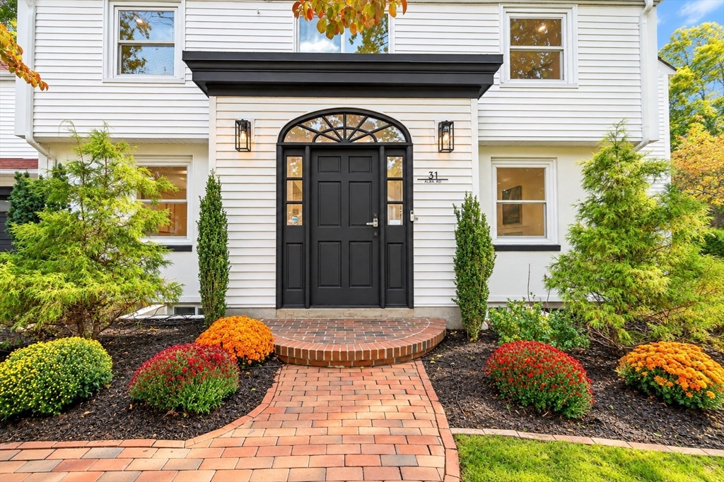 31 Alba Rd in Wellesley Hills