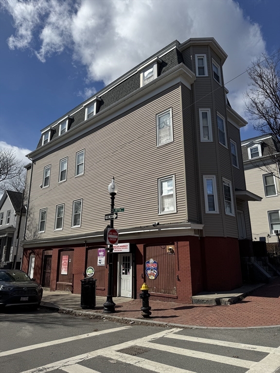 75 Putnam Street in Boston