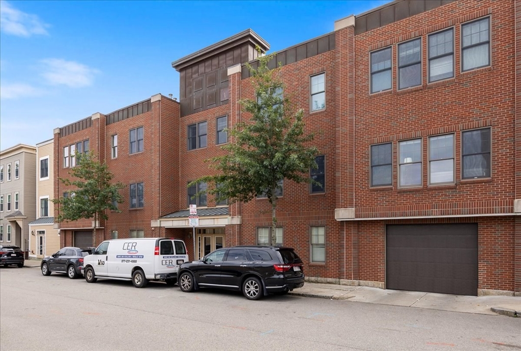 653-659 E 2Nd St #205 in Boston