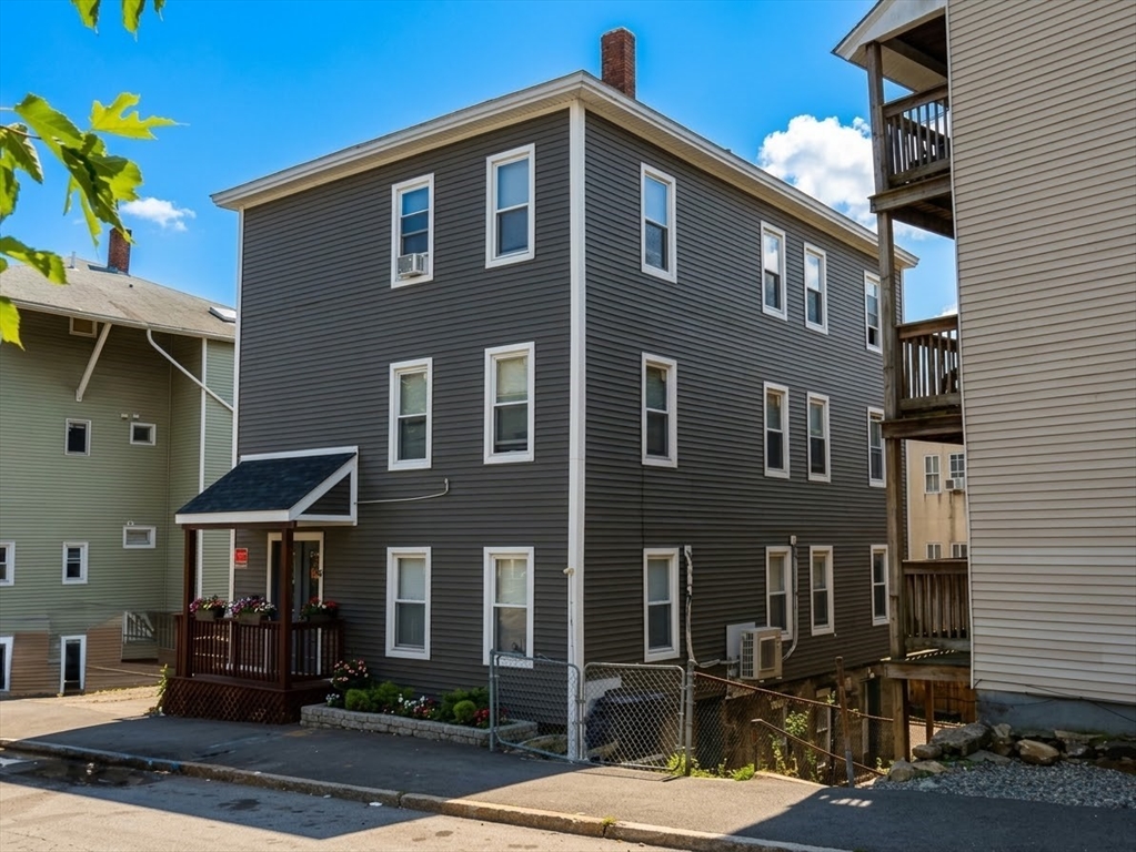 6 Berkeley St in Worcester
