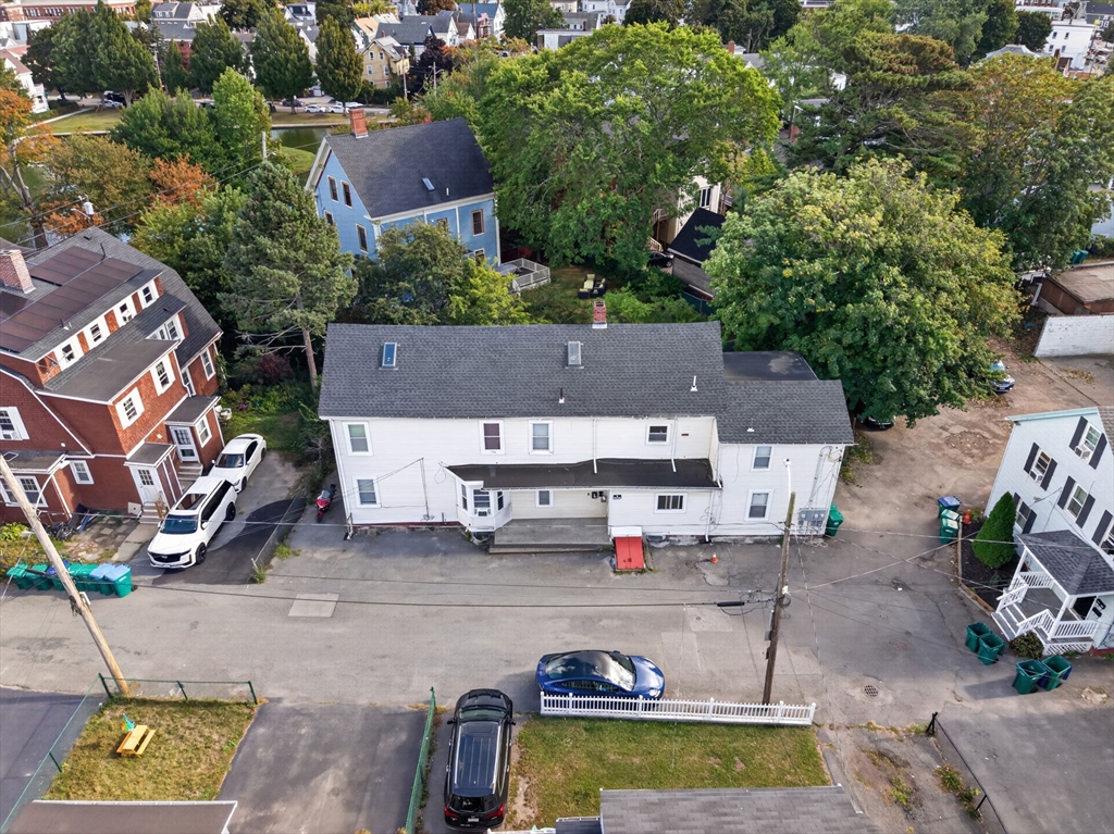 98 Lafayette Park in Lynn