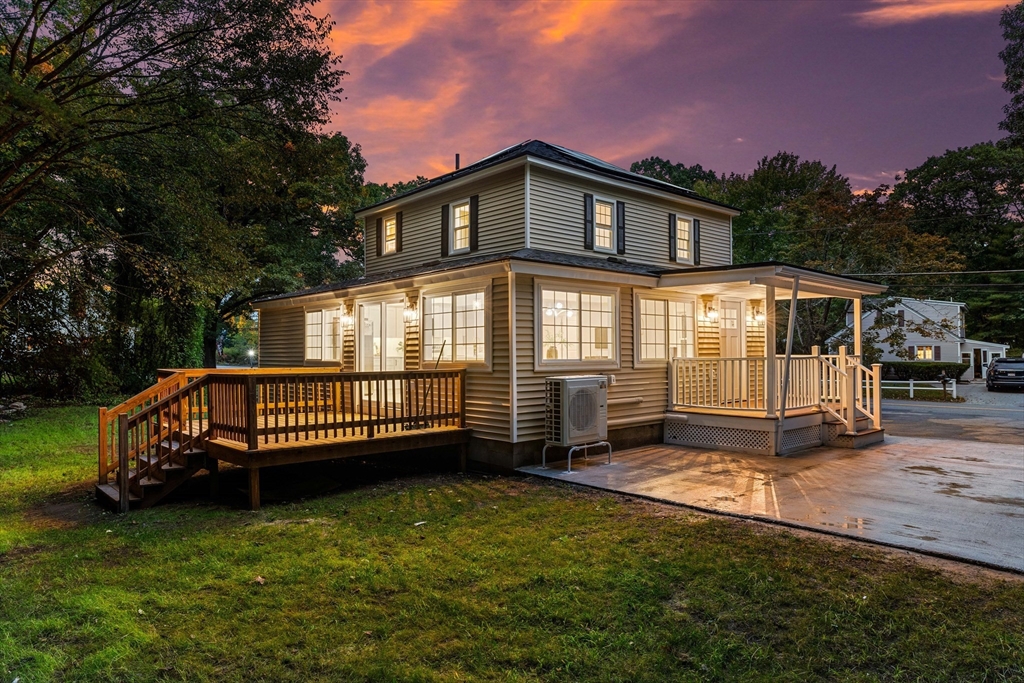 622 Textile Ave in Dracut