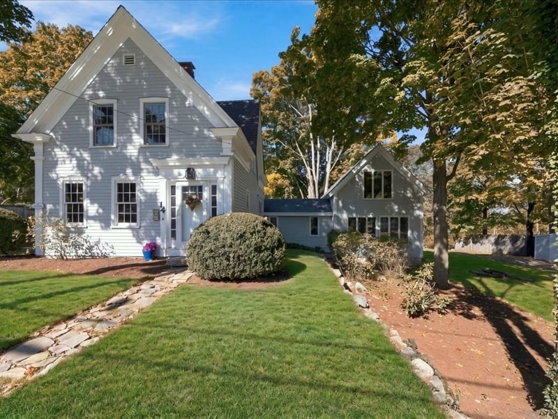 14 Booth Hill Rd in Scituate