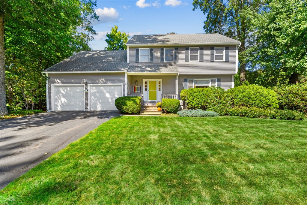 10 Trevor Ln in Worcester