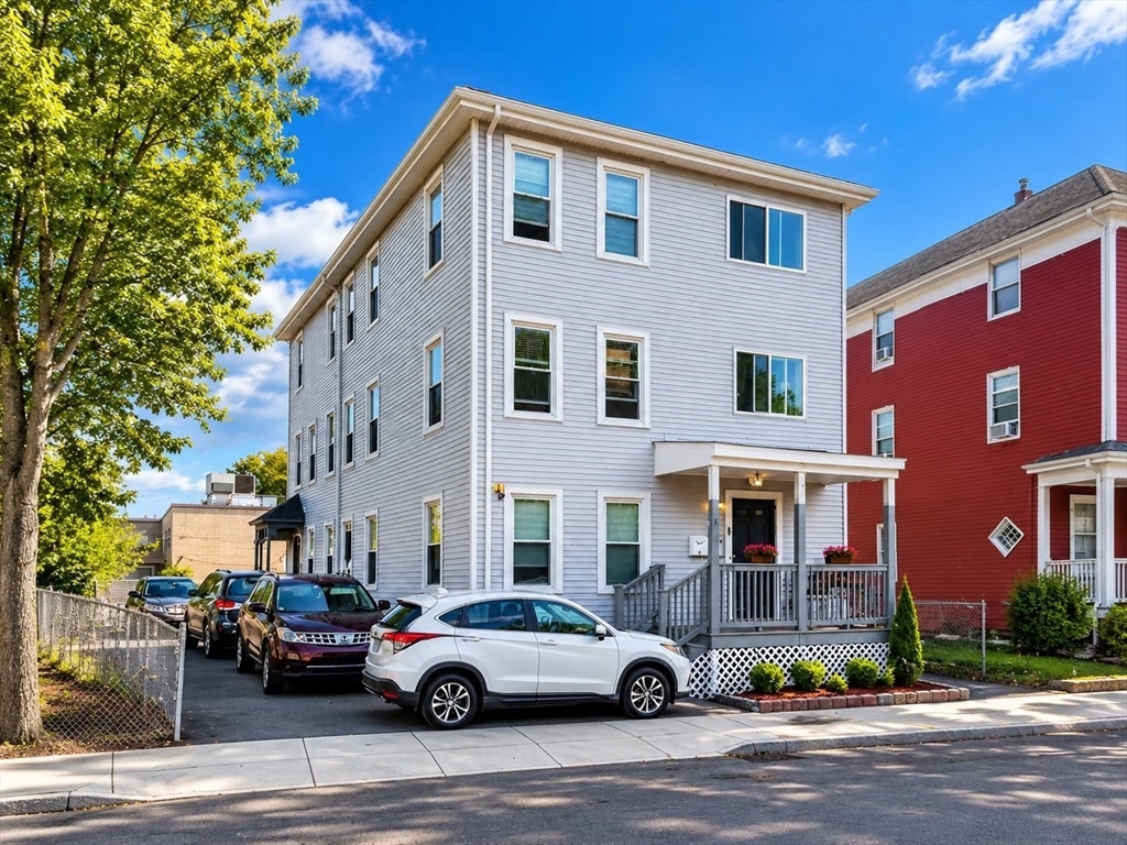 1 Pitt Street in Worcester