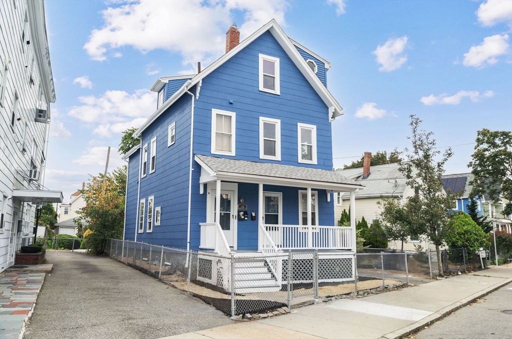 73 West St in Malden