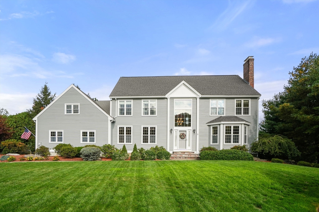 9 Fieldstone Dr in Shrewsbury