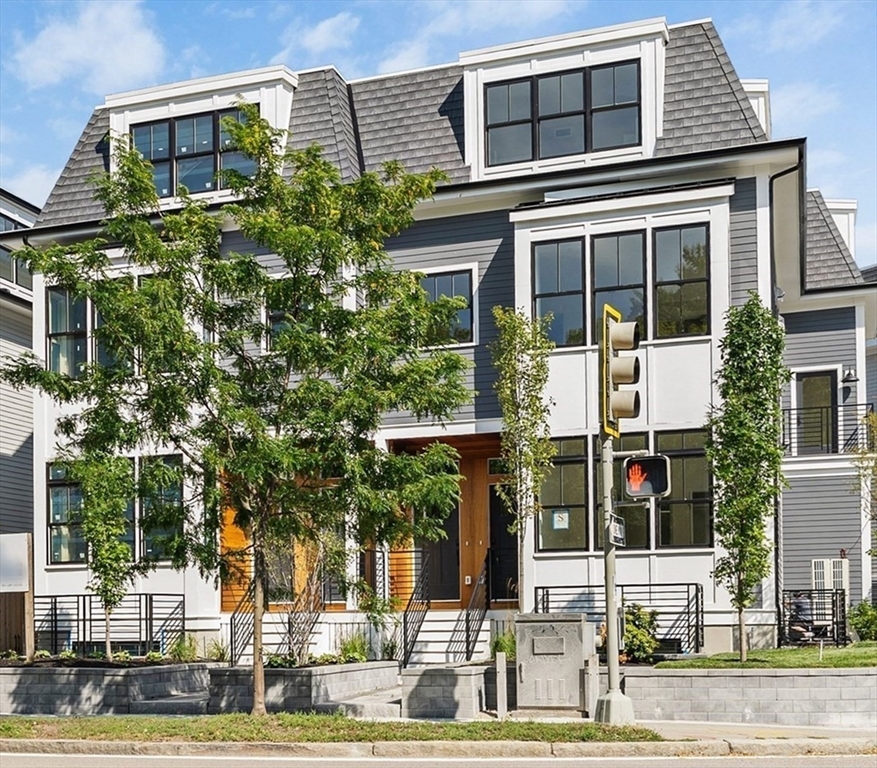 325A Alewife Brook Pkwy #A in Somerville