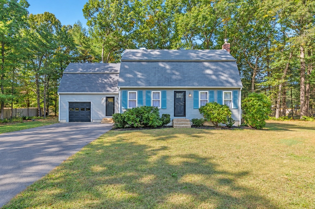 76 Woodridge Road in Duxbury