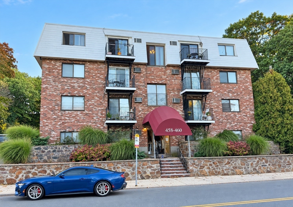 458-460 Eastern Ave #15 in Lynn