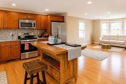 82 Franklin St #82 in Haverhill