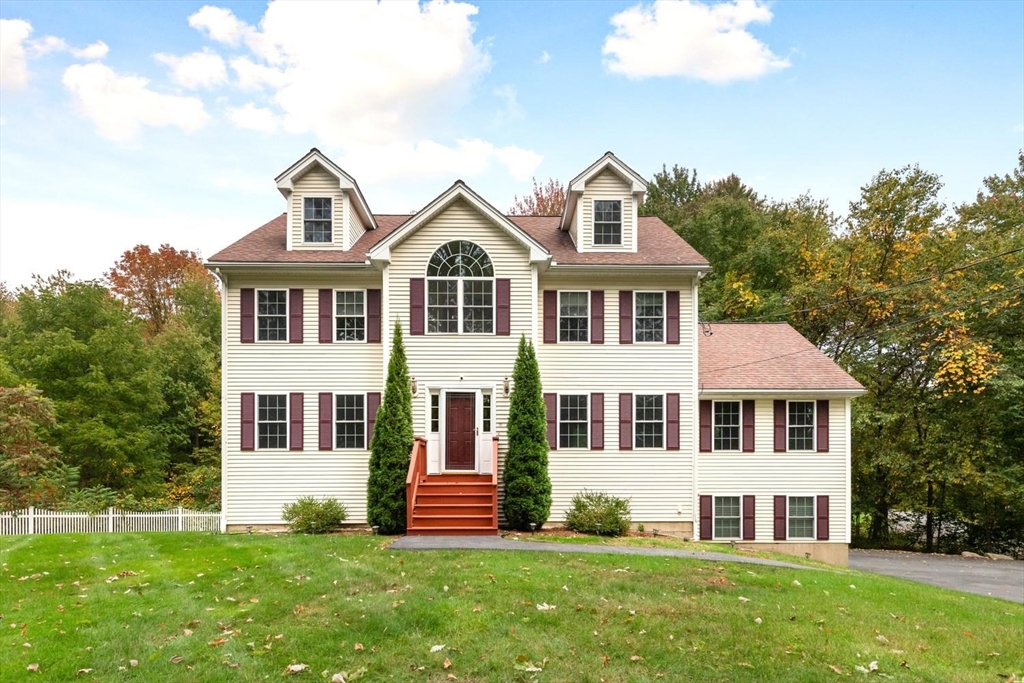 30 Lowe St in Tewksbury