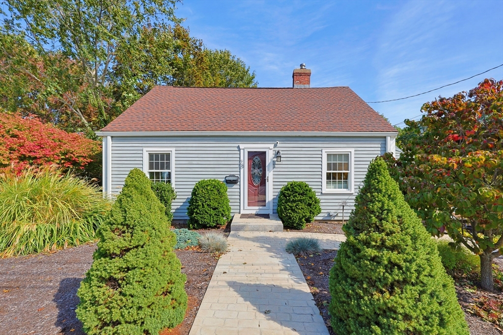 28 Ellis Ave in Norwood