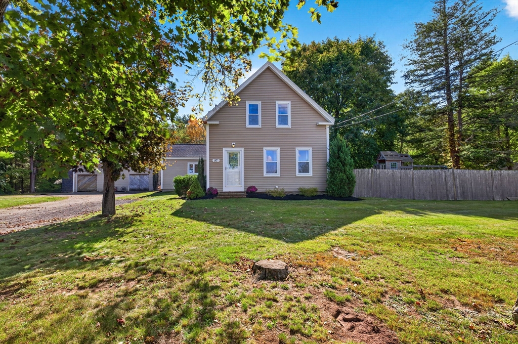 87 River St in Middleboro