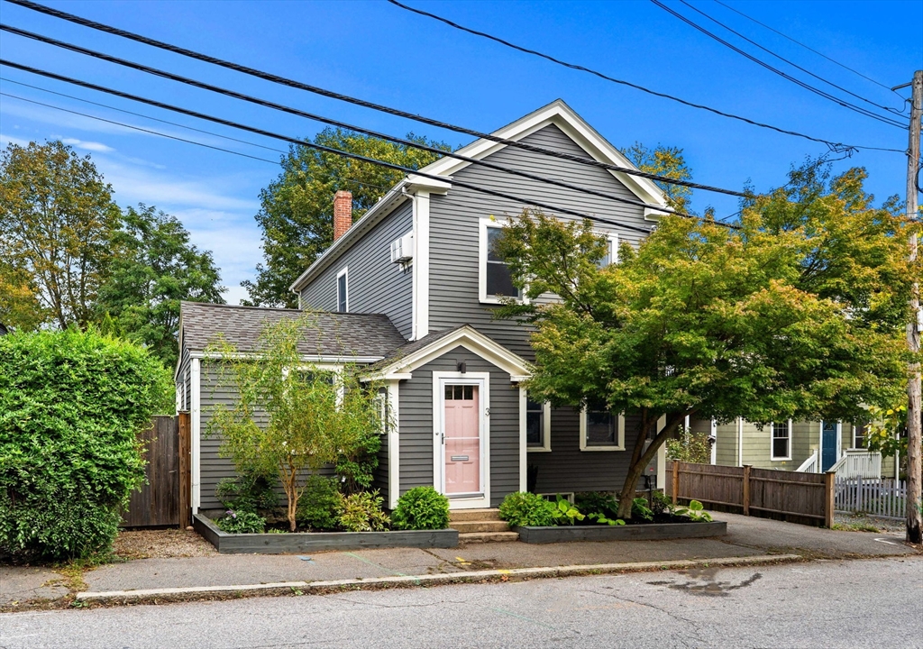 3 Evans Rd in Marblehead