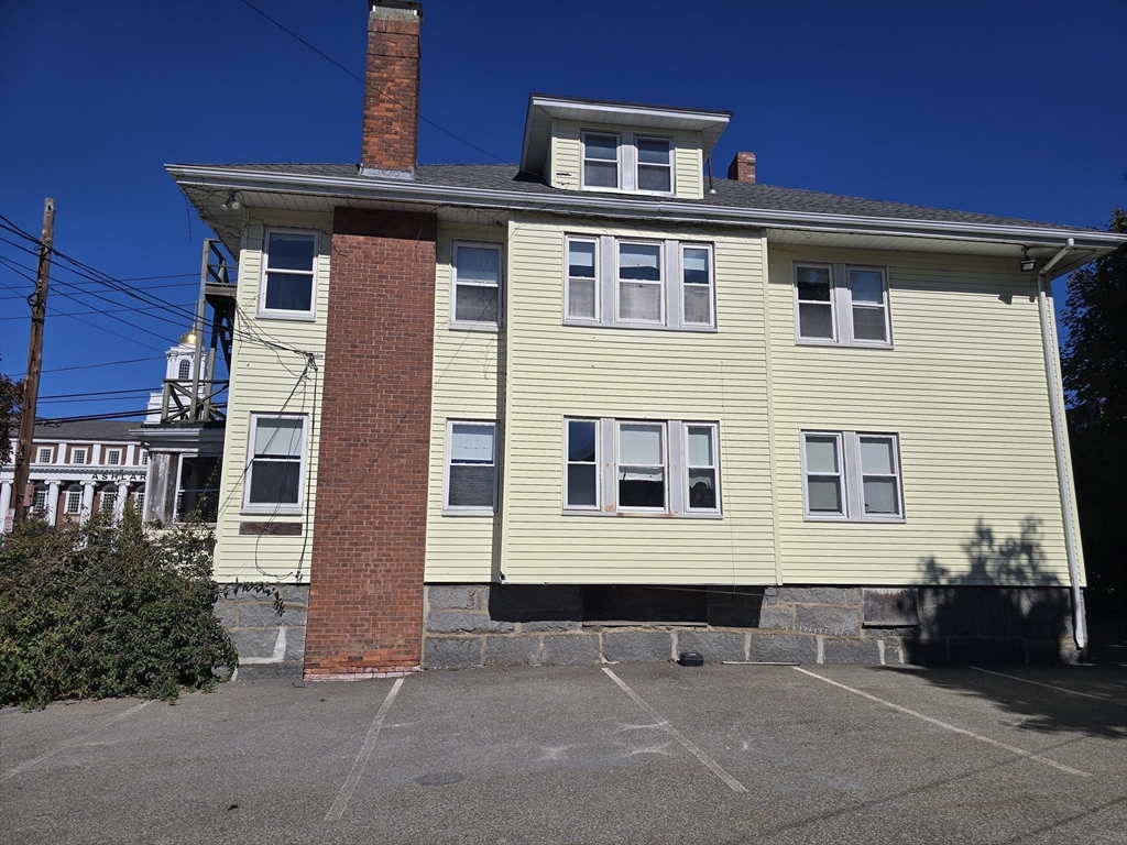 121 Whitwell Street in Quincy