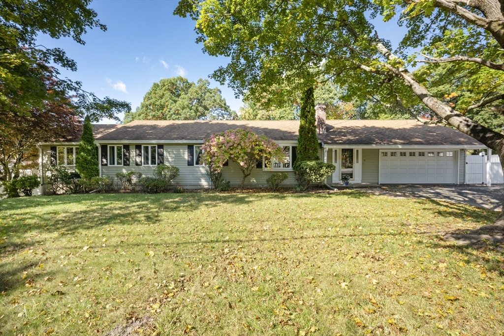 11 Carousel Dr in Millbury