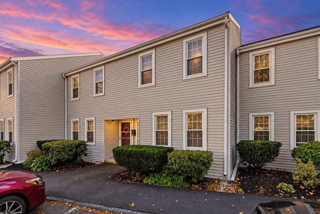 52 Warren St #8 in Peabody
