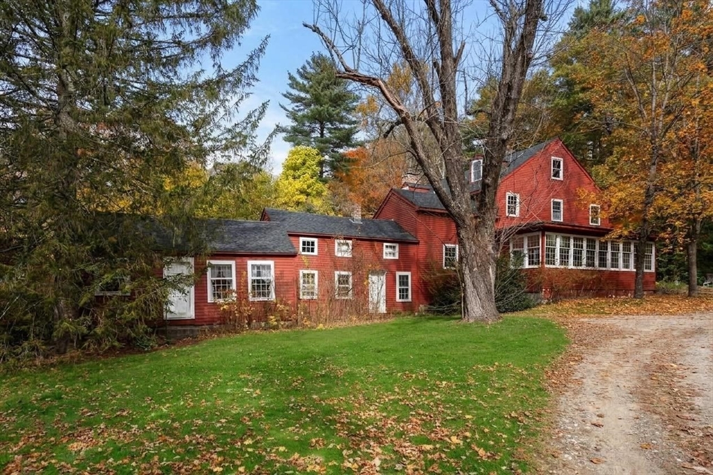 102 Concord Road in Sudbury