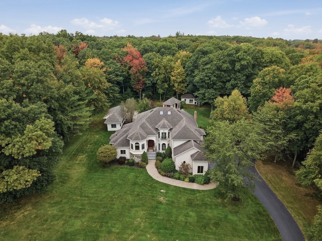 37 Putnam Hill Road in Sutton