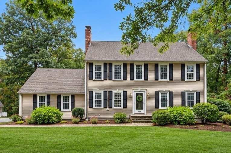 220 Abbott St in North Andover
