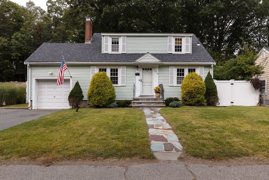 224 Turtle Pond Pkwy in Hyde Park