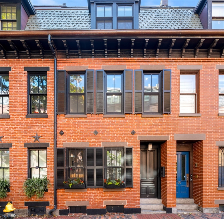 12 1/2 Lawrence in Boston