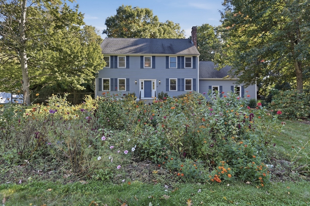 10 KINGS LANE in Medway