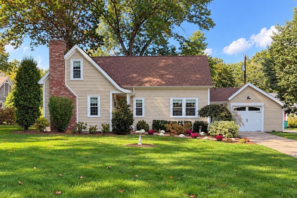 4 Beatty Ln in South Easton