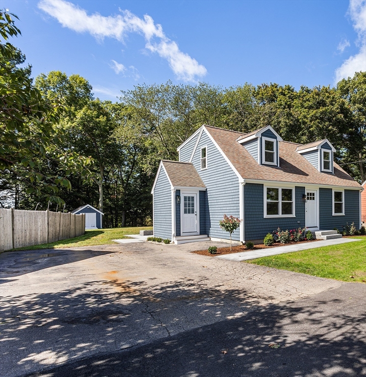 101 High St in Norwell