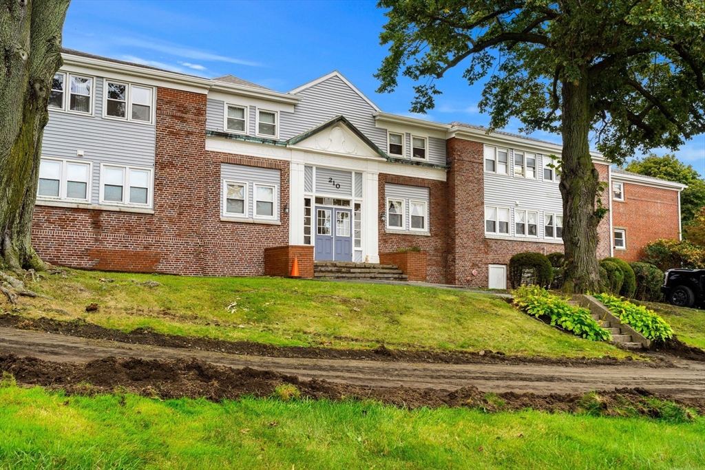 210 Washington St #11 in Peabody