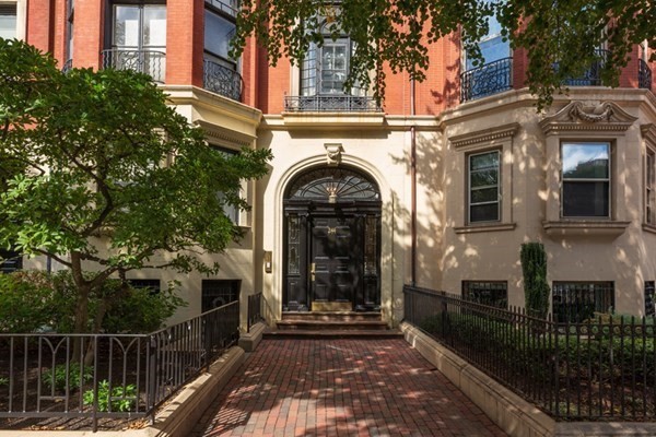 244 Beacon #2B in Boston