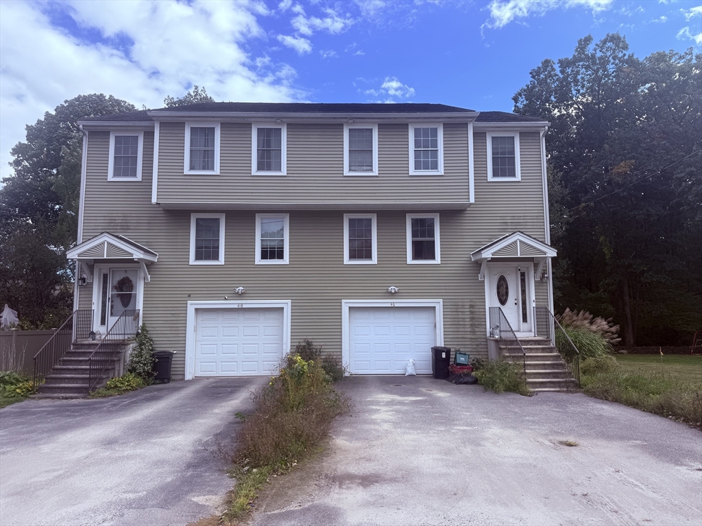 46 Pine Hill Rd in Worcester