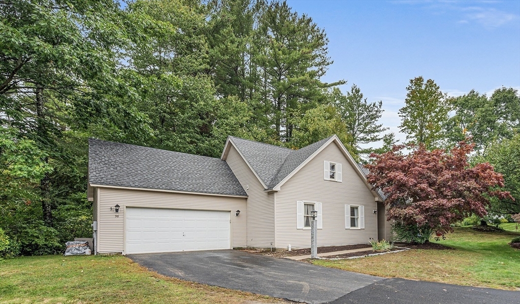 96 Beechwood Dr in Haverhill