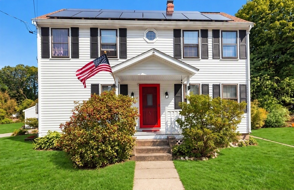 33 Archer Rd in Rockland