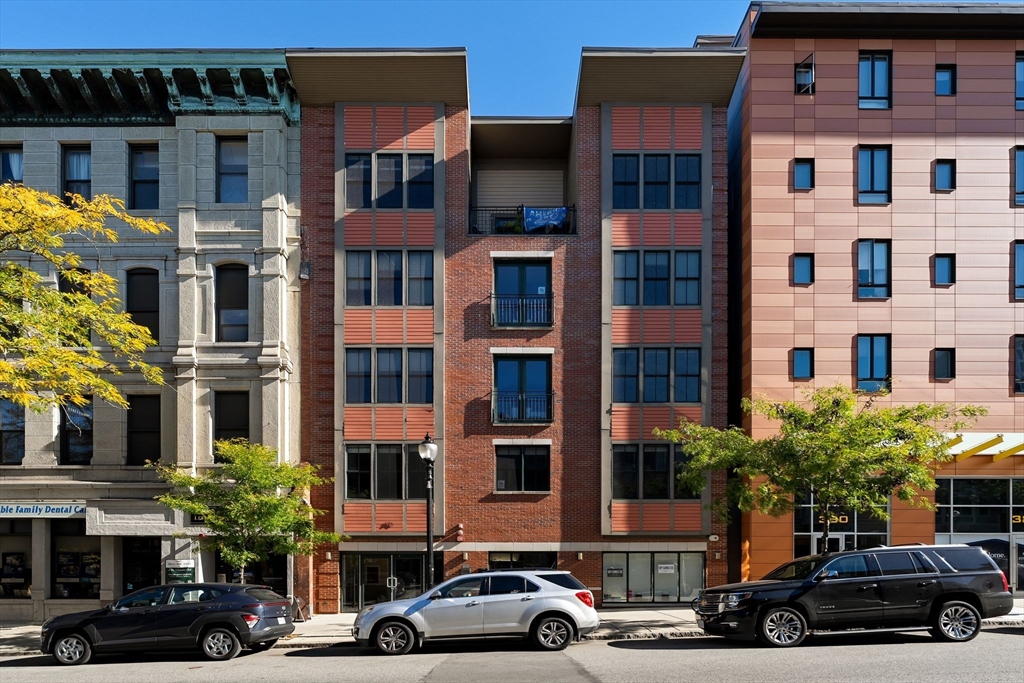374-378 W Broadway #3 in Boston