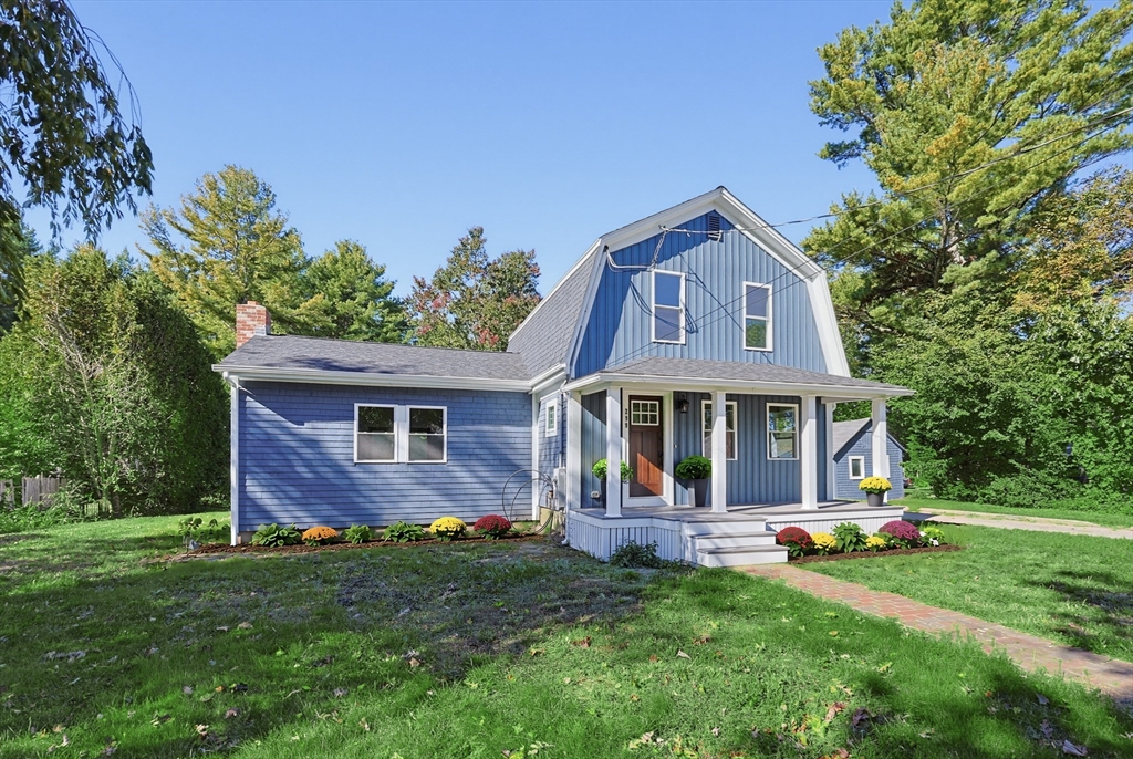 299 S Precinct St in East Taunton